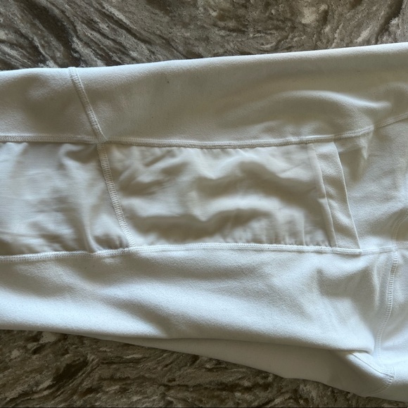 Fabletics biker short - Picture 3 of 5